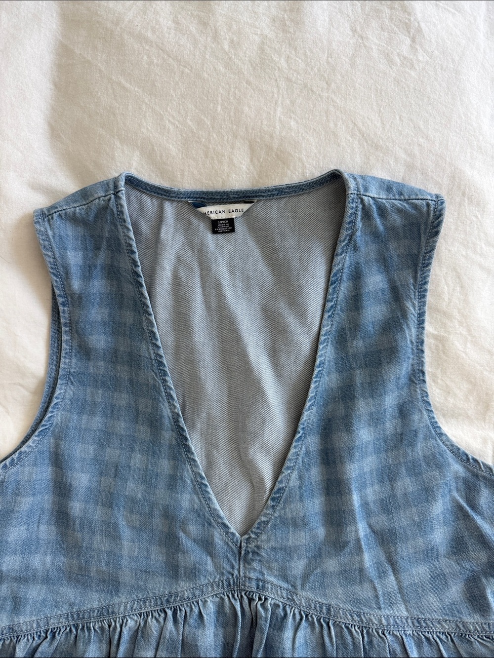 American Eagle Outfitters Light Blue Denim Peplum V-Neck Tank - Picture 2 of 5
